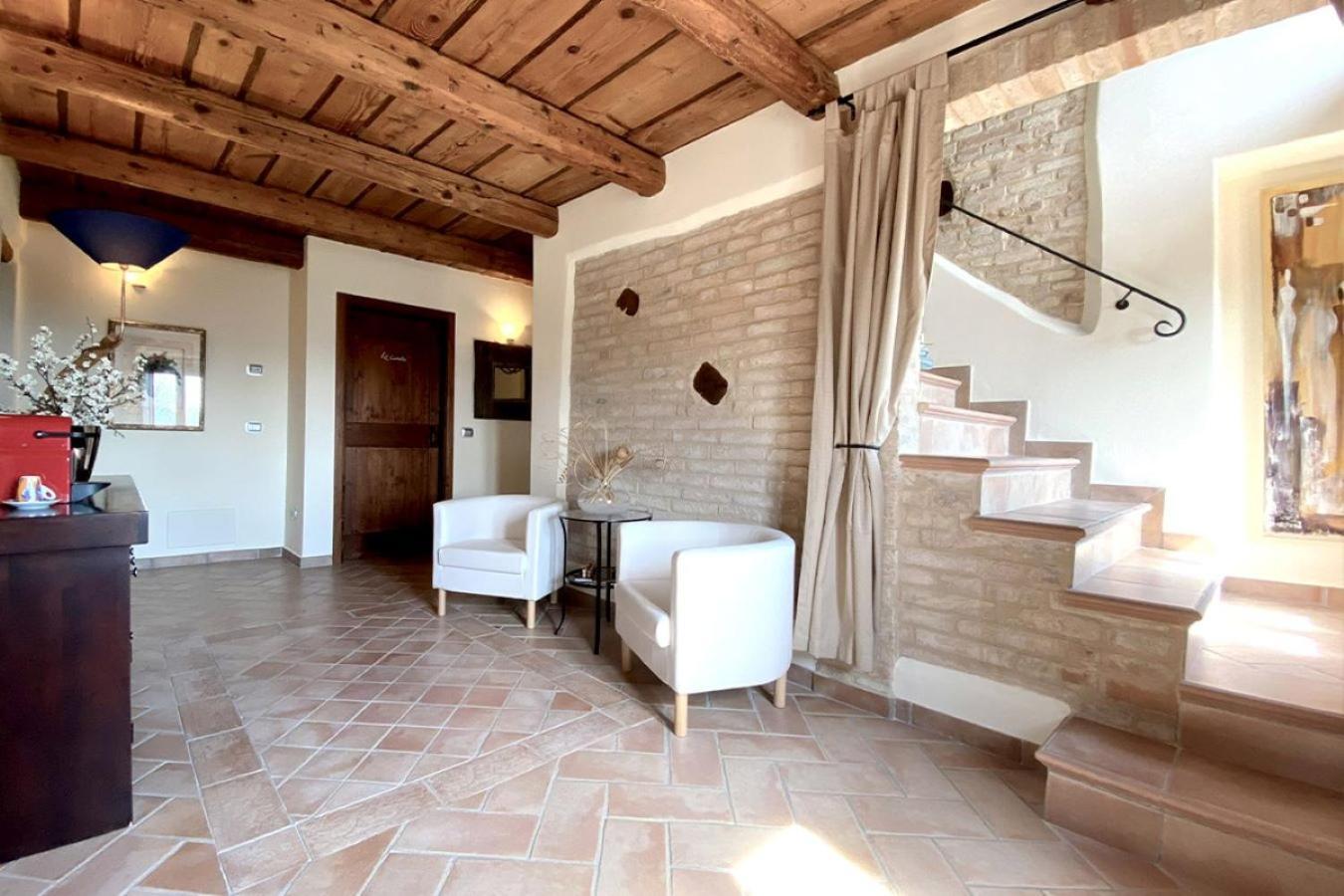 Bed&Breakfast La Vecchia Scuola Montefano Exterior foto